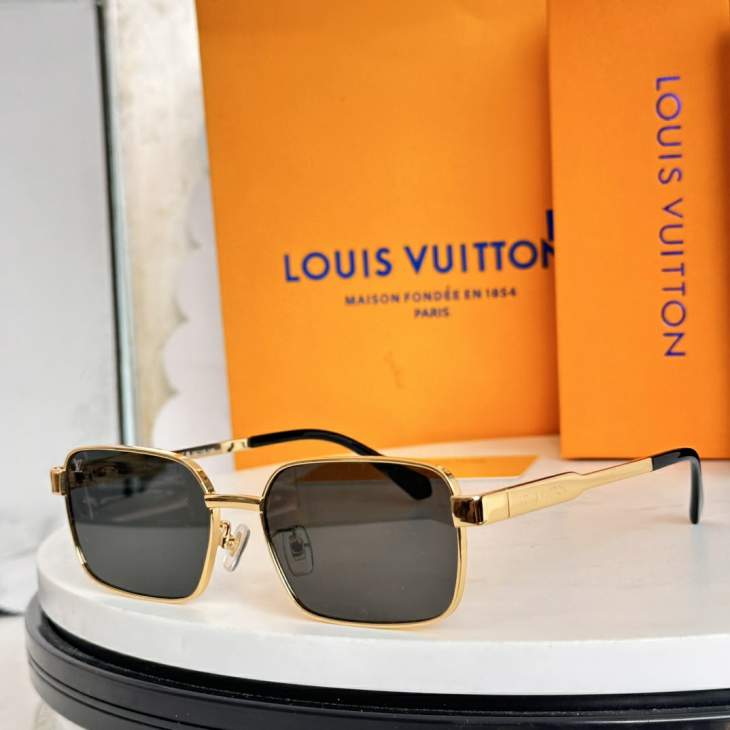 Picture of Louis Vuitton Sunglasses _SKUfw76771927fw